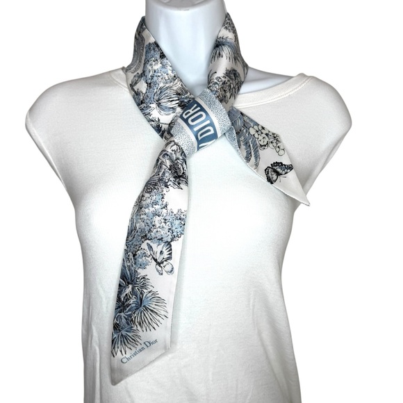 Christian Dior Elegant Blue/White Silk Mitzah Scarf New Luxury Floral - Picture 2 of 14